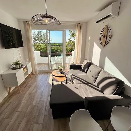 Nella, 300 M From The Swimming Pool * Τορεβιέχα